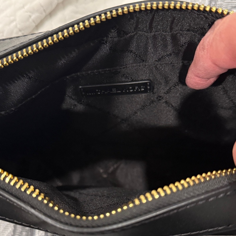 Michael Kors Jet Set Large Saffiano Black Crossbody Bag and wallet - Picture 5 of 12
